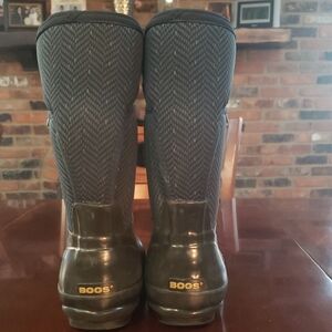 BOGS Dark Patterned Boots